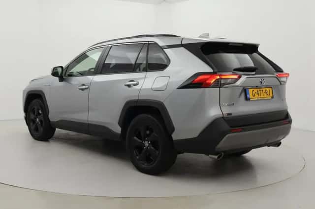 Toyota RAV4 (2019) thumbnail 4