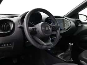 Toyota Aygo X (2024) thumbnail 2