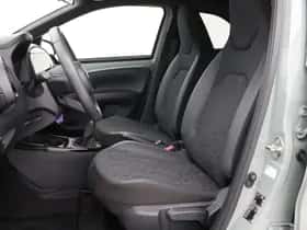 Toyota Aygo X (2024) thumbnail 18