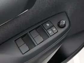 Toyota Yaris (2021) thumbnail 21