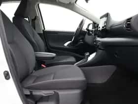 Toyota Yaris (2021) thumbnail 33