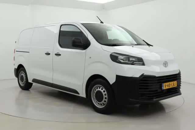 Toyota Proace (2024) thumbnail 1