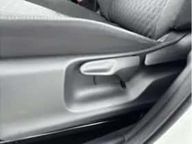 Toyota Yaris (2022) thumbnail 13