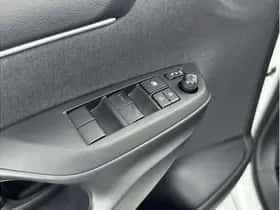 Toyota Yaris (2022) thumbnail 14