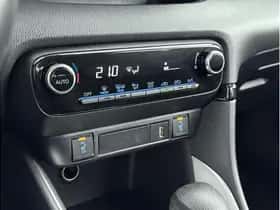 Toyota Yaris (2022) thumbnail 22