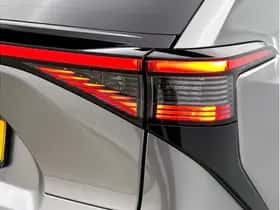Toyota bZ4X (2023) thumbnail 13