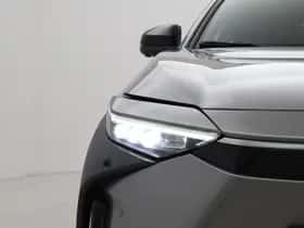 Toyota bZ4X (2023) thumbnail 16