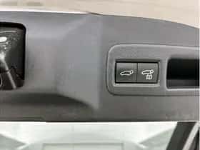 Toyota bZ4X (2023) thumbnail 31