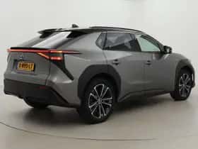 Toyota bZ4X (2023) thumbnail 38