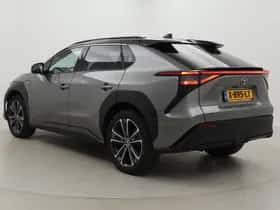 Toyota bZ4X (2023) thumbnail 5