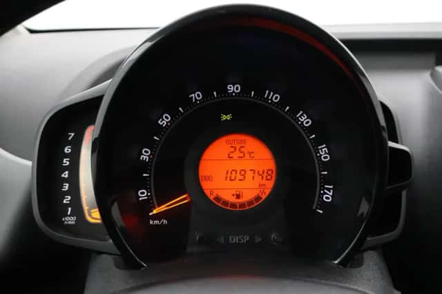 Toyota Aygo (2019) thumbnail 3