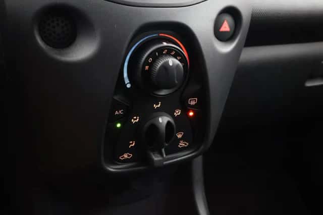 Toyota Aygo (2022) thumbnail 5