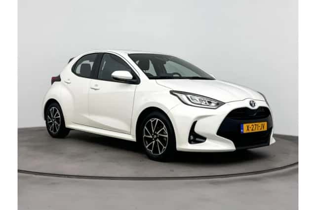 Toyota Yaris (2023) thumbnail 1