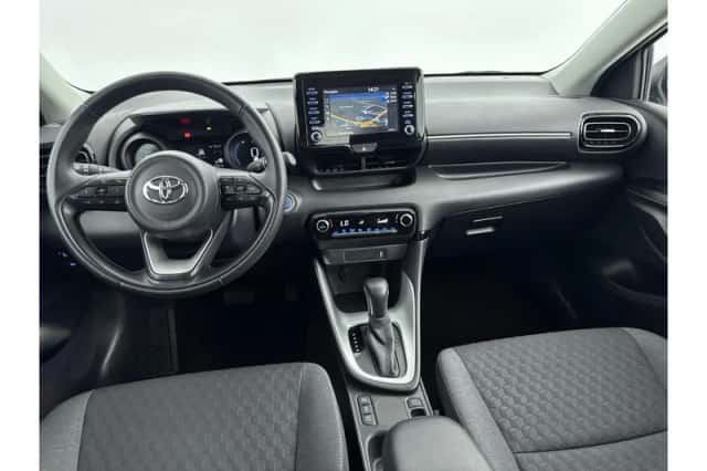 Toyota Yaris (2023) thumbnail 2
