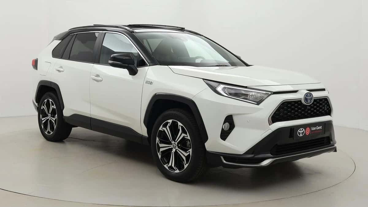 Toyota RAV4 (2022) — foto 1