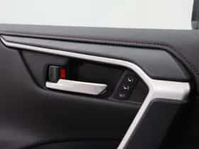 Toyota RAV4 (2022) thumbnail 16