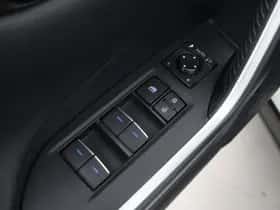Toyota RAV4 (2022) thumbnail 28
