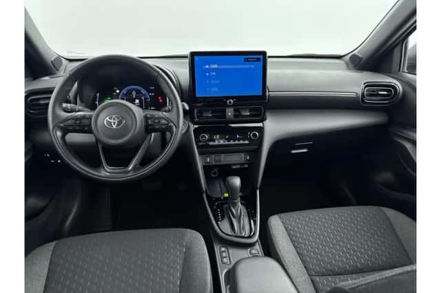 Toyota Yaris Cross (2025) thumbnail 2
