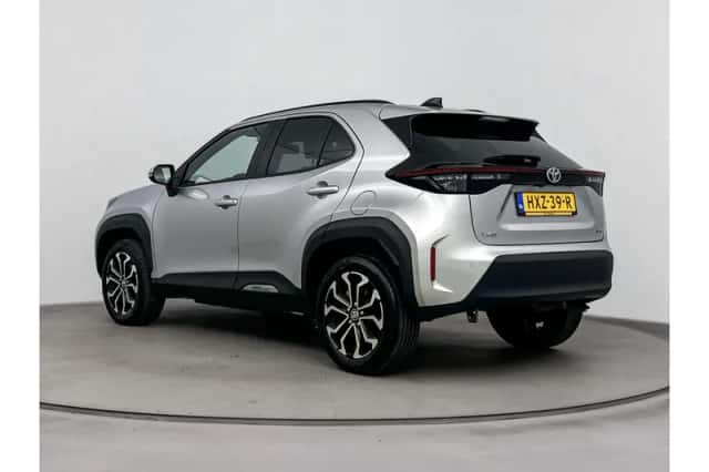 Toyota Yaris Cross (2025) thumbnail 4