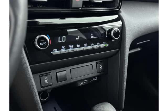 Toyota Yaris Cross (2025) thumbnail 6
