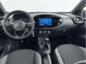 Toyota Aygo X (2024) thumbnail 2