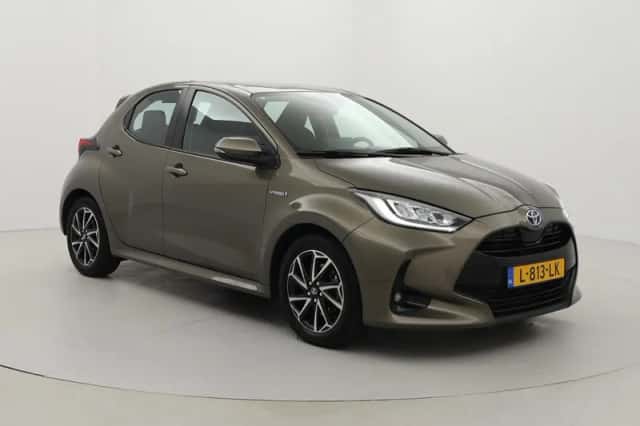 Toyota Yaris (2021) thumbnail 1