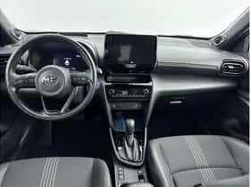 Toyota Yaris Cross (2023) thumbnail 2