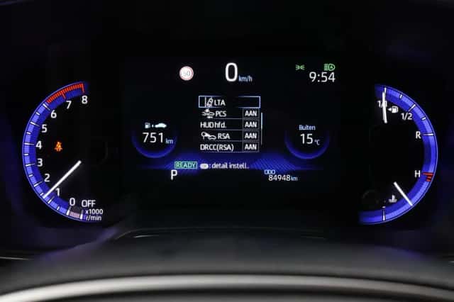 Toyota Corolla (2019) thumbnail 3