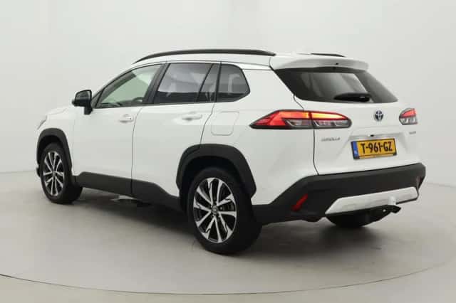 Toyota Corolla Cross (2023) thumbnail 4