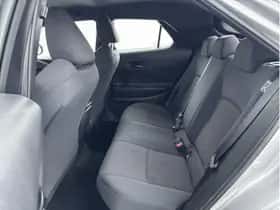 Toyota C-HR (2024) thumbnail 18