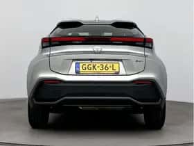 Toyota C-HR (2024) thumbnail 7