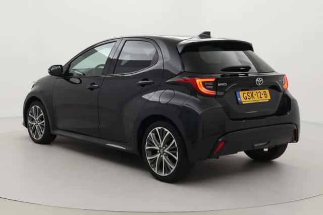 Toyota Yaris (2024) thumbnail 4