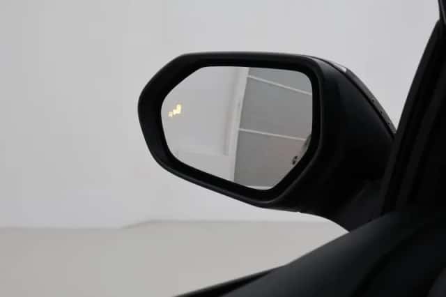 Toyota Yaris (2024) thumbnail 5