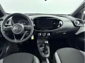 Toyota Aygo X (2024) thumbnail 2