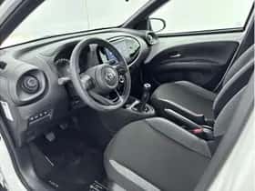 Toyota Aygo X (2024) thumbnail 11
