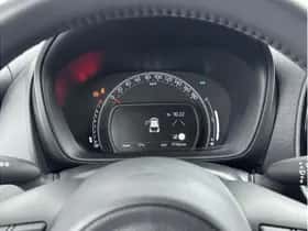 Toyota Aygo X (2024) thumbnail 3