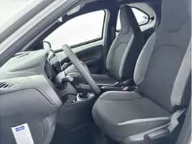 Toyota Aygo X (2024) thumbnail 10