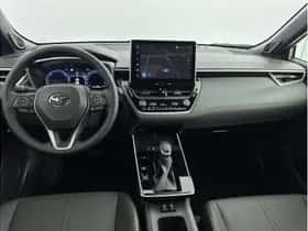Toyota Corolla (2025) thumbnail 2