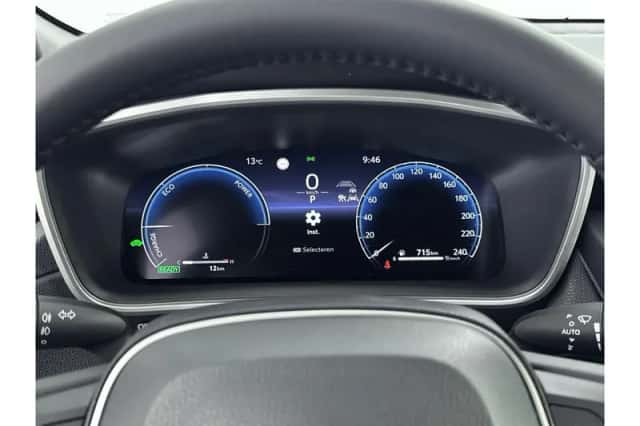 Toyota Corolla (2025) thumbnail 3