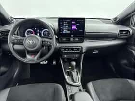 Toyota Yaris (2024) thumbnail 2