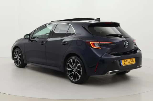 Toyota Corolla (2024) thumbnail 4
