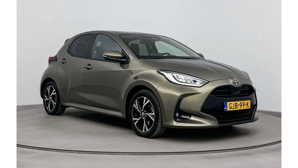 Toyota Yaris (2024) — foto 1