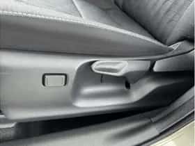 Toyota Yaris (2024) thumbnail 12