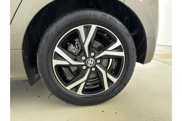 Toyota Yaris (2024) thumbnail 5