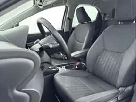 Toyota Yaris (2024) thumbnail 10