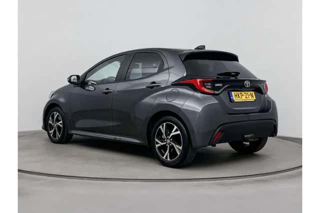 Toyota Yaris (2025) thumbnail 4