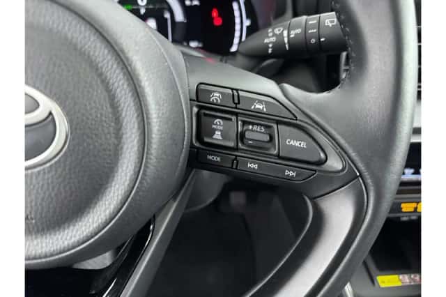 Toyota Yaris (2025) thumbnail 6
