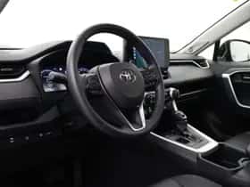 Toyota RAV4 (2023) thumbnail 2