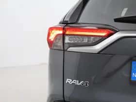 Toyota RAV4 (2023) thumbnail 17
