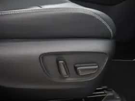 Toyota RAV4 (2023) thumbnail 38